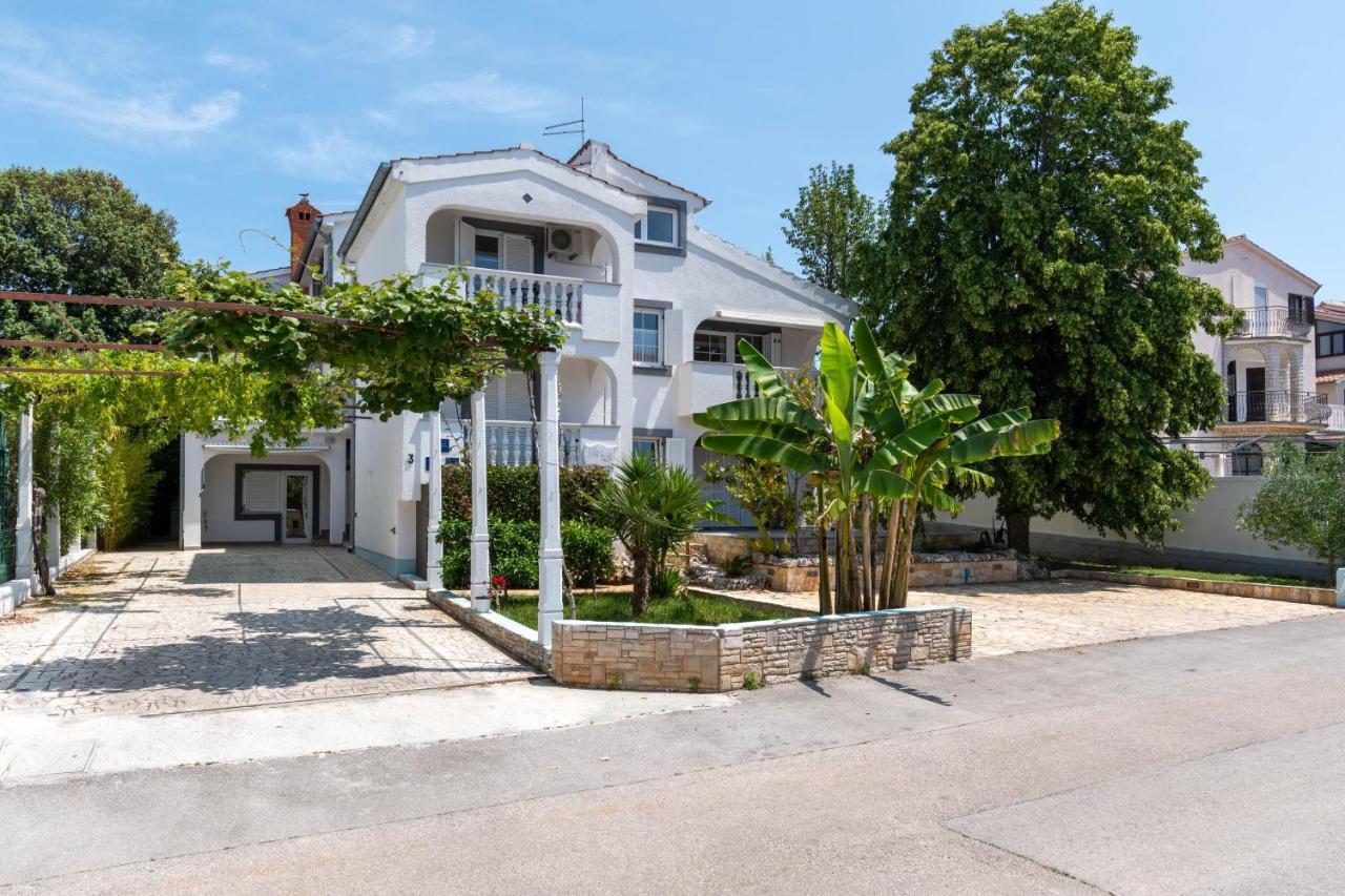 Villa Lucija 프예스차나 우발라 외부 사진